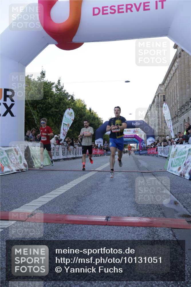 06.09.2026 - CURREX Alsterlauf Yannick Fuchs http://msf.ph/oto/10131051 06.09.2026 09:38:57 Ziel 2371, 2379, 2784, 5333, 5692, 5830, 5971, 6284, 6370, 8199 meine-sportfotos.de