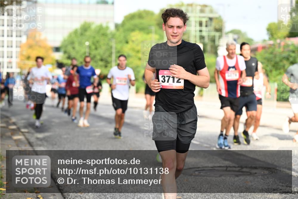 06.09.2026 - CURREX Alsterlauf Dr. Thomas Lammeyer http://msf.ph/oto/10131138 06.09.2026 09:54:07 Laufen 3712 meine-sportfotos.de