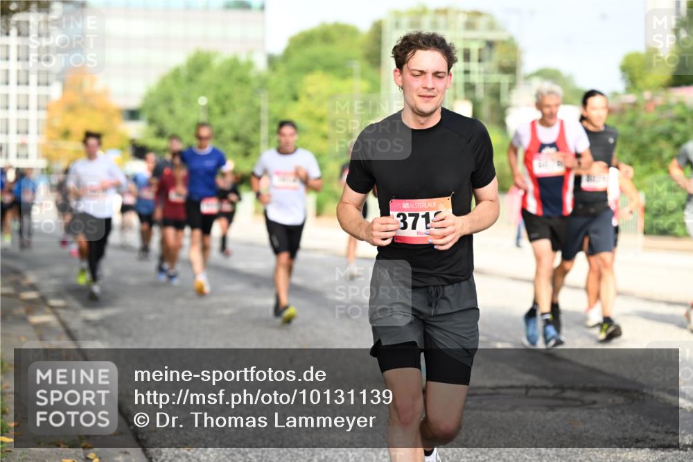 06.09.2026 - CURREX Alsterlauf Dr. Thomas Lammeyer http://msf.ph/oto/10131139 06.09.2026 09:54:07 Laufen 371 meine-sportfotos.de