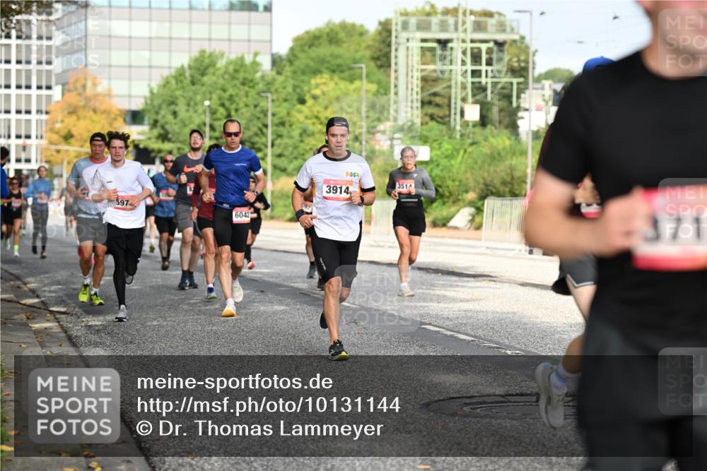 06.09.2026 - CURREX Alsterlauf Dr. Thomas Lammeyer http://msf.ph/oto/10131144 06.09.2026 09:54:08 Laufen 597, 6042, 3914, 3514, 371 meine-sportfotos.de