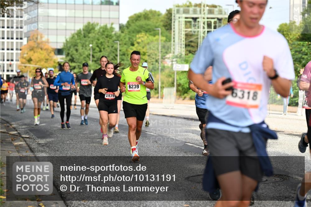 06.09.2026 - CURREX Alsterlauf Dr. Thomas Lammeyer http://msf.ph/oto/10131191 06.09.2026 09:54:13 Laufen 1413, 2877, 2956, 2875, 6239, 6318 meine-sportfotos.de