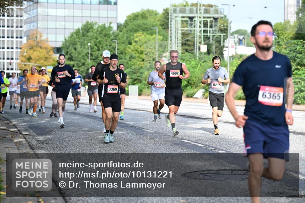 06.09.2026 - CURREX Alsterlauf Dr. Thomas Lammeyer http://msf.ph/oto/10131221 06.09.2026 09:54:21 Laufen 2850, 8308, 3369, 3442, 4682, 5215, 6365 meine-sportfotos.de