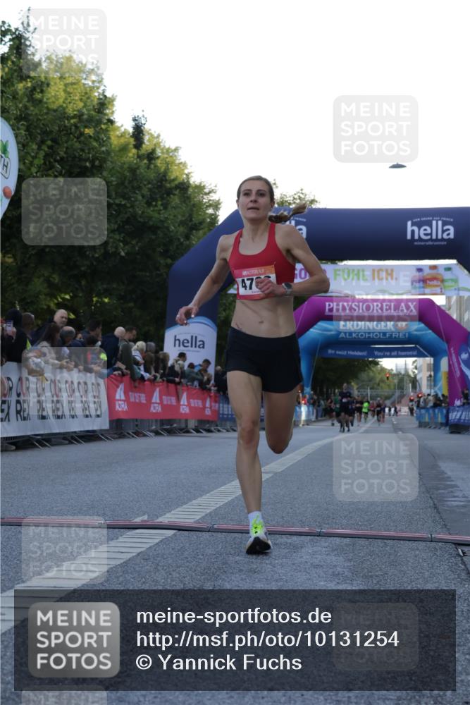 06.09.2026 - CURREX Alsterlauf Yannick Fuchs http://msf.ph/oto/10131254 06.09.2026 09:39:06 Ziel 2379, 4164, 4706, 5161, 5830 meine-sportfotos.de