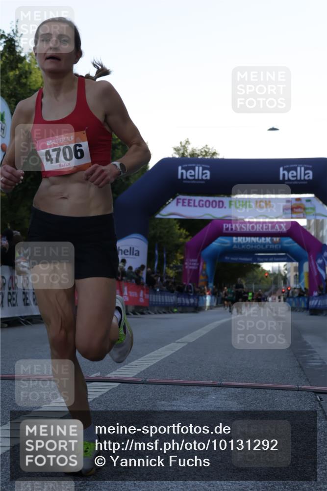 06.09.2026 - CURREX Alsterlauf Yannick Fuchs http://msf.ph/oto/10131292 06.09.2026 09:39:06 Ziel 2379, 4164, 4706, 5161, 5830 meine-sportfotos.de