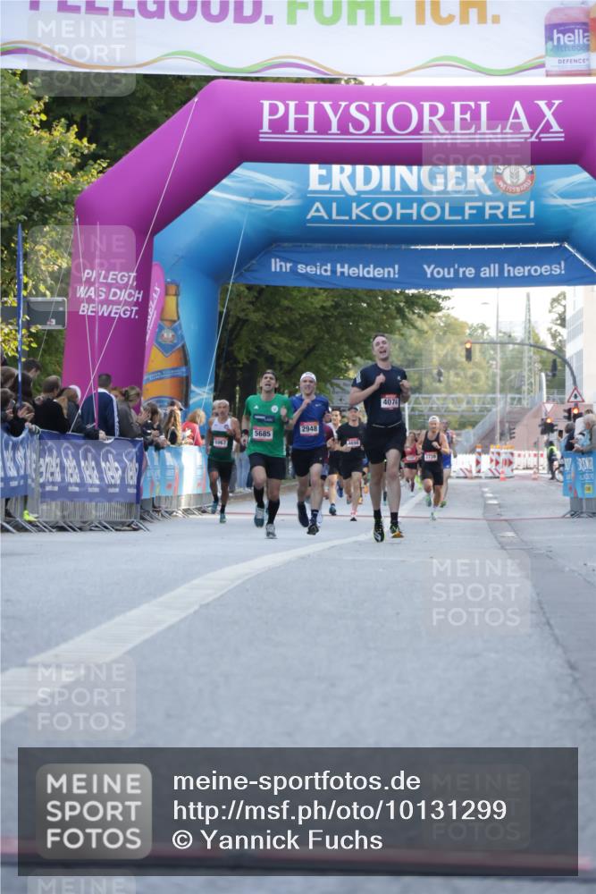 06.09.2026 - CURREX Alsterlauf Yannick Fuchs http://msf.ph/oto/10131299 06.09.2026 09:39:08 Ziel 2379, 4164, 4706, 5161, 5830 meine-sportfotos.de