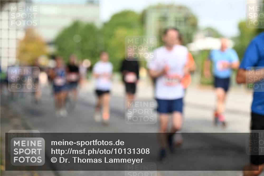 06.09.2026 - CURREX Alsterlauf Dr. Thomas Lammeyer http://msf.ph/oto/10131308 06.09.2026 09:54:32 Laufen  meine-sportfotos.de
