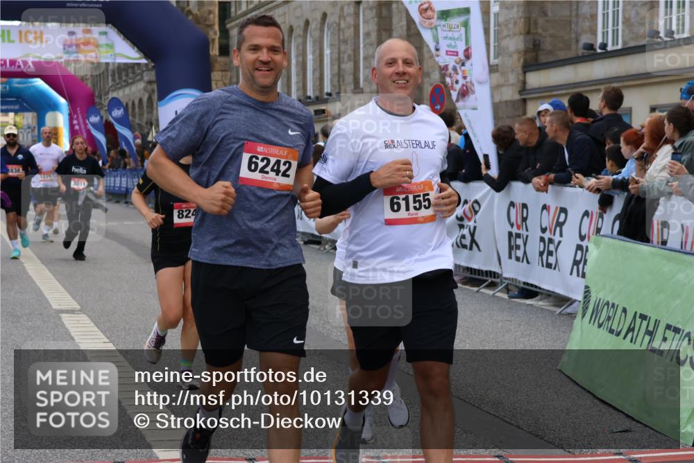 06.09.2026 - CURREX Alsterlauf Strokosch-Dieckow http://msf.ph/oto/10131339 06.09.2026 10:05:18 Ziel 1239, 2195, 2718, 3011, 3336, 3737, 3838, 4230, 4565, 4769, 4994, 5044, 6110, 6155, 6242, 6392, 8243 meine-sportfotos.de