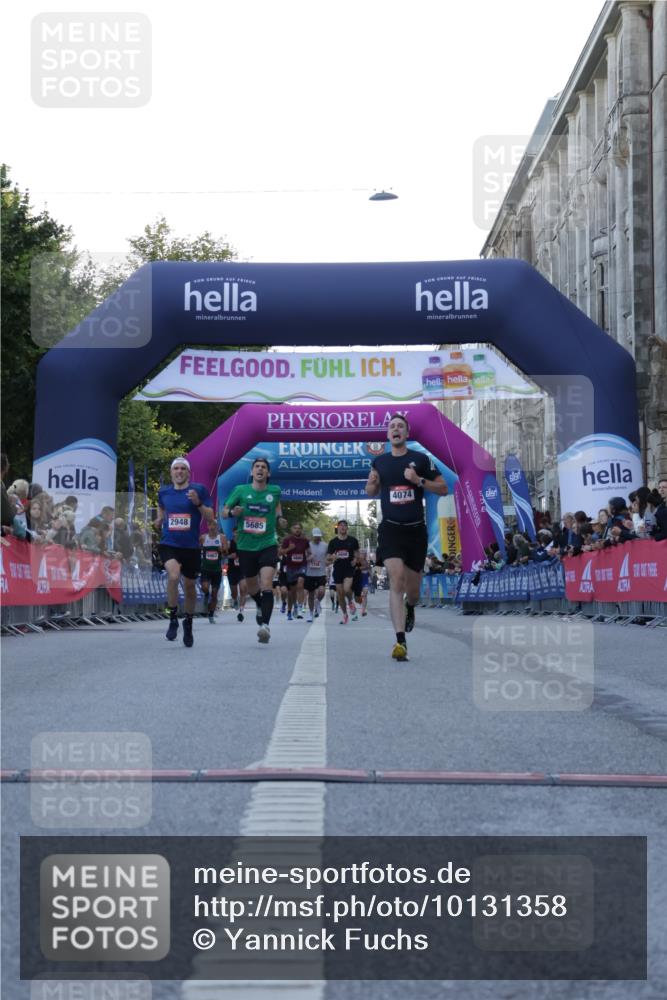06.09.2026 - CURREX Alsterlauf Yannick Fuchs http://msf.ph/oto/10131358 06.09.2026 09:39:16 Ziel 2948, 4074, 5685 meine-sportfotos.de