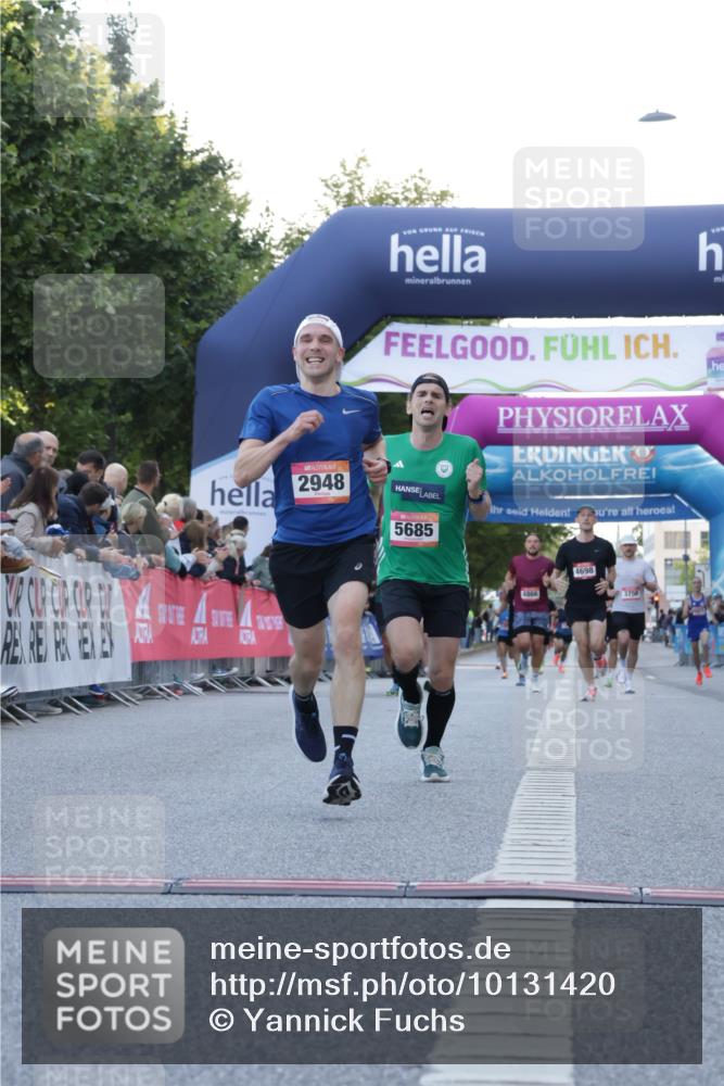 06.09.2026 - CURREX Alsterlauf Yannick Fuchs http://msf.ph/oto/10131420 06.09.2026 09:39:18 Ziel 2948, 4074, 4698, 5685 meine-sportfotos.de