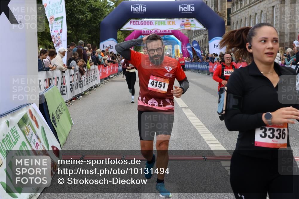 06.09.2026 - CURREX Alsterlauf Strokosch-Dieckow http://msf.ph/oto/10131494 06.09.2026 10:05:26 Ziel 1239, 2195, 2310, 3011, 3315, 3336, 3527, 3528, 3737, 3838, 3890, 4151, 4642, 4769 meine-sportfotos.de