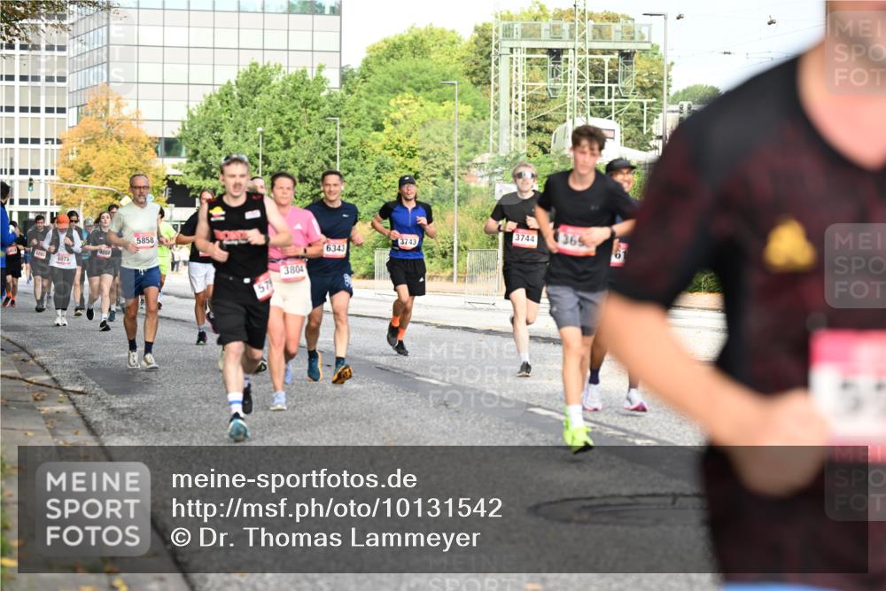 06.09.2026 - CURREX Alsterlauf Dr. Thomas Lammeyer http://msf.ph/oto/10131542 06.09.2026 09:54:53 Laufen 6073, 4050, 4293, 5858, 3743, 6343, 3804, 3744, 1365 meine-sportfotos.de