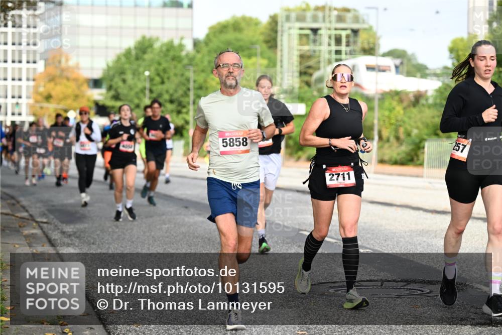 06.09.2026 - CURREX Alsterlauf Dr. Thomas Lammeyer http://msf.ph/oto/10131595 06.09.2026 09:54:58 Laufen 4050, 5858, 2711, 257 meine-sportfotos.de