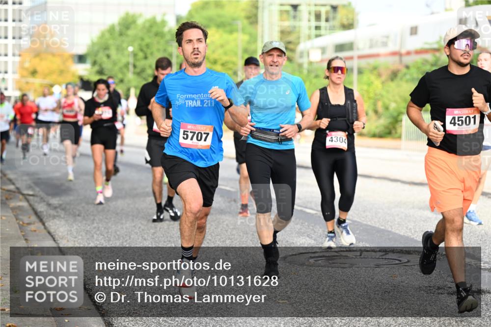 06.09.2026 - CURREX Alsterlauf Dr. Thomas Lammeyer http://msf.ph/oto/10131628 06.09.2026 09:55:06 Laufen 21, 1, 5707, 4501, 4304 meine-sportfotos.de