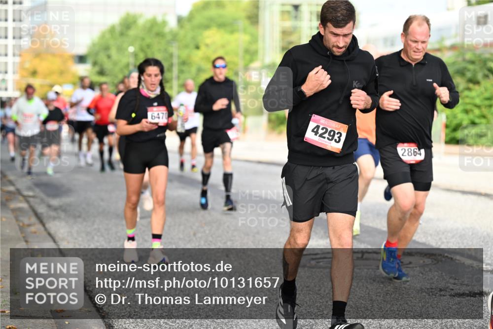 06.09.2026 - CURREX Alsterlauf Dr. Thomas Lammeyer http://msf.ph/oto/10131657 06.09.2026 09:55:08 Laufen 6470, 4293, 2864 meine-sportfotos.de