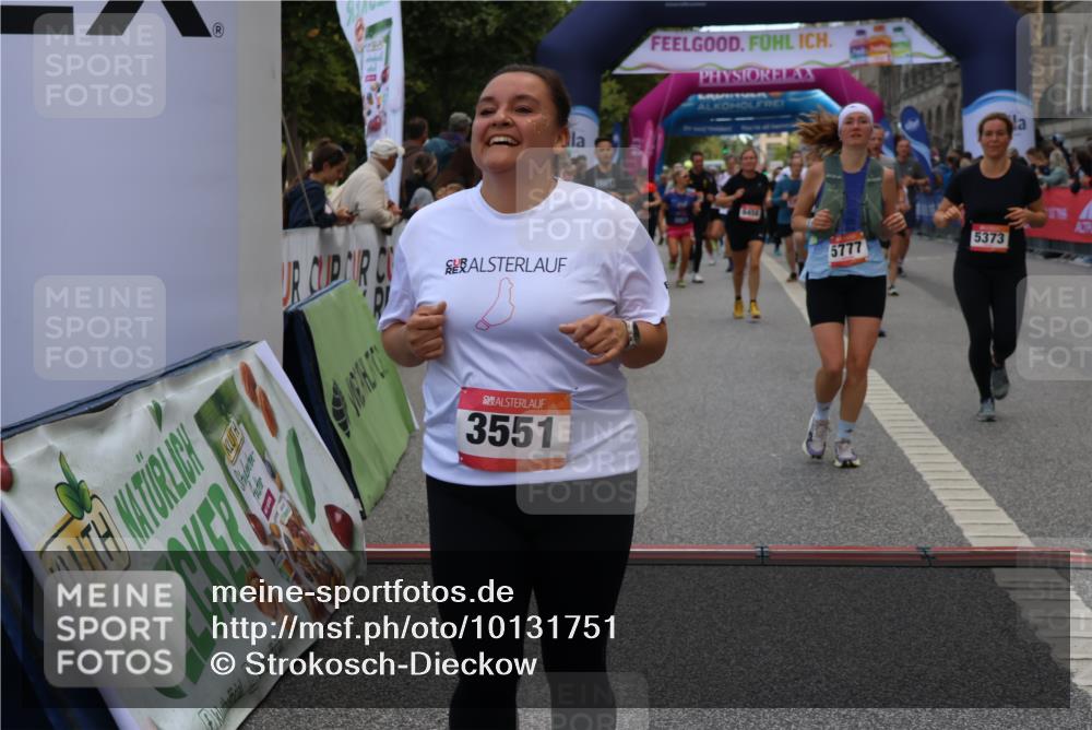06.09.2026 - CURREX Alsterlauf Strokosch-Dieckow http://msf.ph/oto/10131751 06.09.2026 10:05:36 Ziel 2310, 3064, 3315, 4152, 4408, 4511, 5135, 5349, 5373, 5405, 5406, 5777, 6458 meine-sportfotos.de