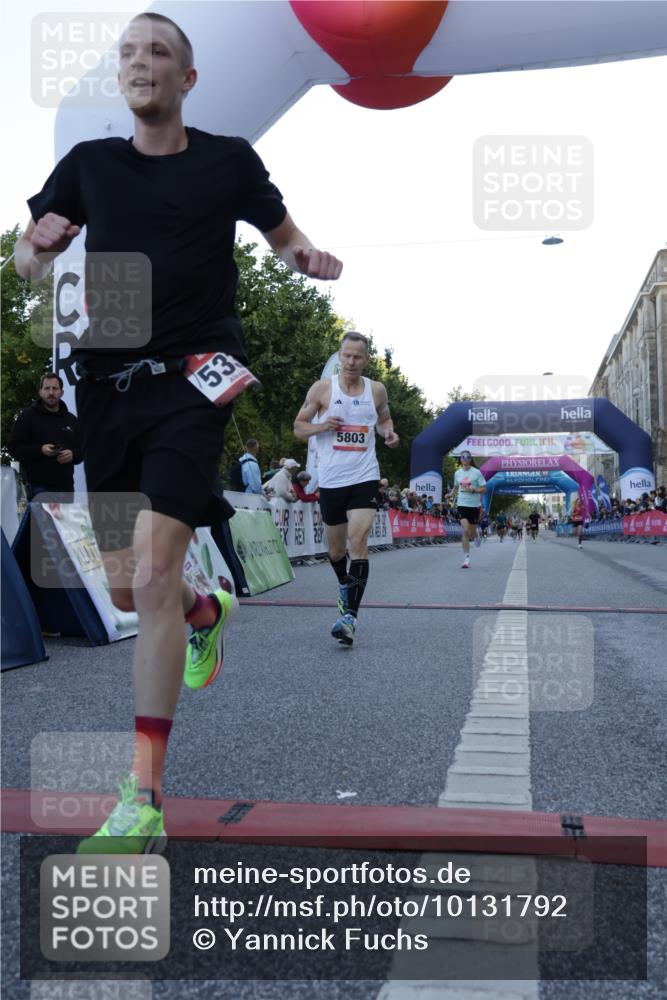 06.09.2026 - CURREX Alsterlauf Yannick Fuchs http://msf.ph/oto/10131792 06.09.2026 09:39:33 Ziel 2727, 2739, 3270, 3759, 3972, 4163, 5246, 5334, 5339, 5803 meine-sportfotos.de