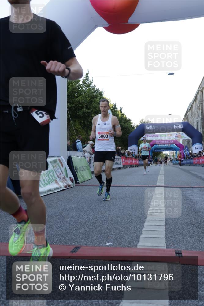 06.09.2026 - CURREX Alsterlauf Yannick Fuchs http://msf.ph/oto/10131796 06.09.2026 09:39:33 Ziel 2727, 2739, 3270, 3759, 3972, 4163, 5246, 5334, 5339, 5803 meine-sportfotos.de