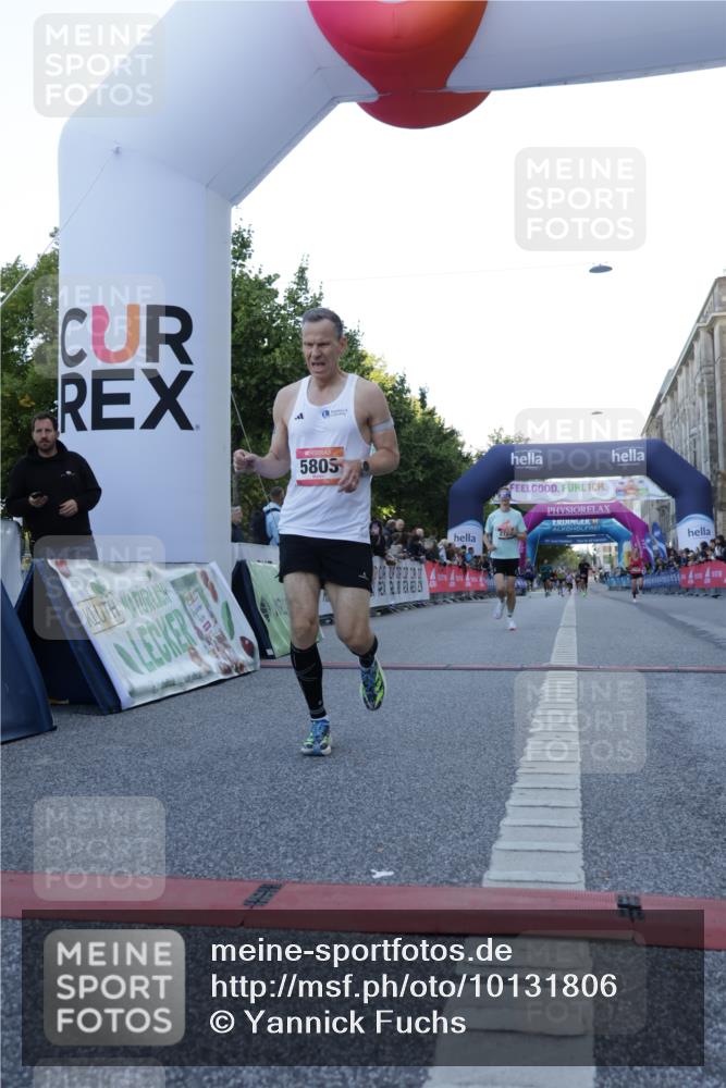 06.09.2026 - CURREX Alsterlauf Yannick Fuchs http://msf.ph/oto/10131806 06.09.2026 09:39:33 Ziel 2727, 2739, 3270, 3759, 3972, 4163, 5246, 5334, 5339, 5803 meine-sportfotos.de