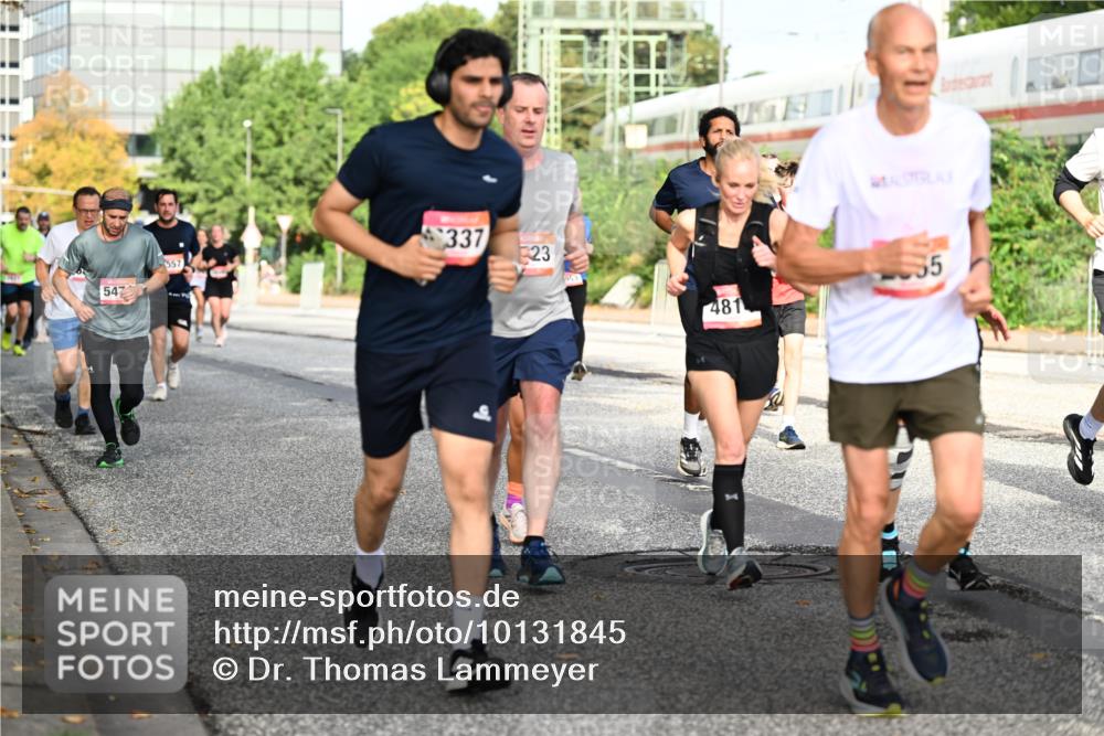06.09.2026 - CURREX Alsterlauf Dr. Thomas Lammeyer http://msf.ph/oto/10131845 06.09.2026 09:55:31 Laufen 547, 337, 23, 557, 481, 35 meine-sportfotos.de