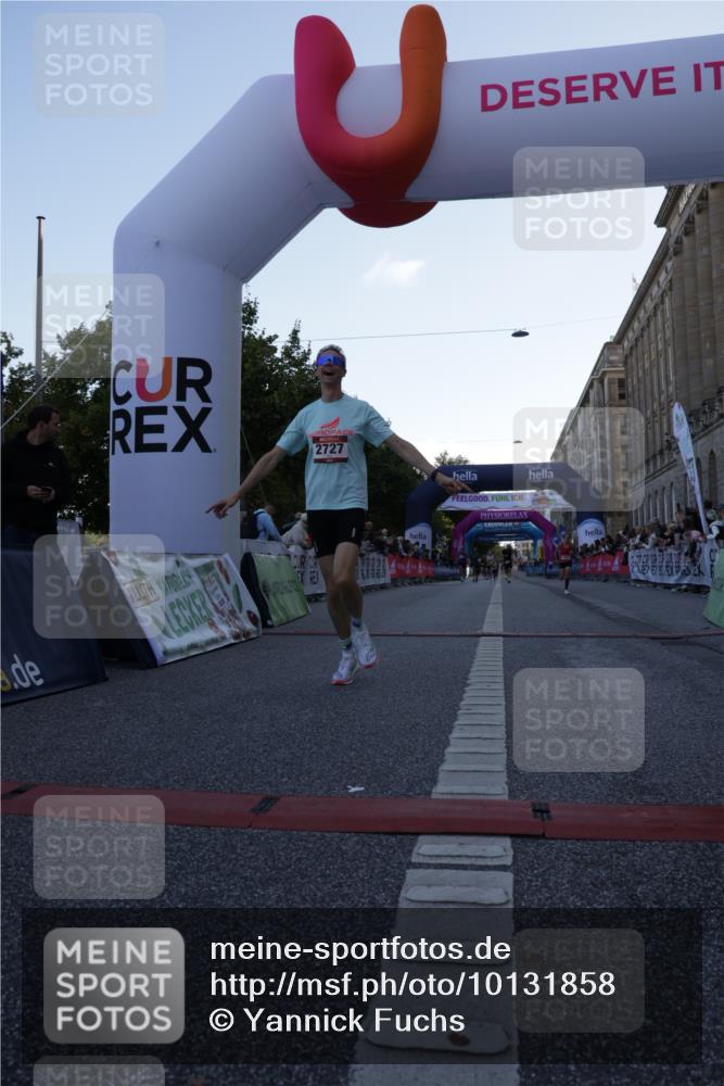 06.09.2026 - CURREX Alsterlauf Yannick Fuchs http://msf.ph/oto/10131858 06.09.2026 09:39:36 Ziel 2727, 3270, 4163, 4380, 5334, 5339, 5803 meine-sportfotos.de