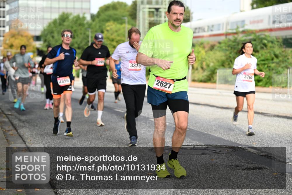 06.09.2026 - CURREX Alsterlauf Dr. Thomas Lammeyer http://msf.ph/oto/10131934 06.09.2026 09:55:41 Laufen 4856, 265, 3375, 2627, 3765 meine-sportfotos.de
