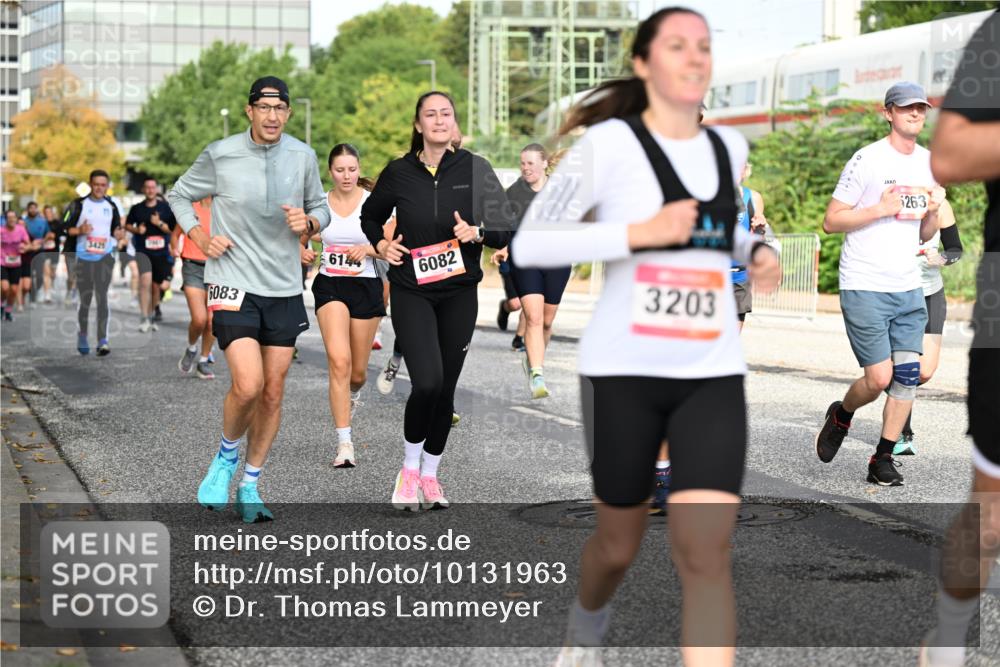 06.09.2026 - CURREX Alsterlauf Dr. Thomas Lammeyer http://msf.ph/oto/10131963 06.09.2026 09:55:44 Laufen 3425, 6083, 6144, 6082, 3203, 5263 meine-sportfotos.de