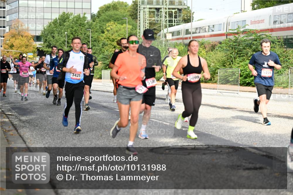 06.09.2026 - CURREX Alsterlauf Dr. Thomas Lammeyer http://msf.ph/oto/10131988 06.09.2026 09:55:48 Laufen 6213, 3657, 2227, 3425, 510, 5099, 5459 meine-sportfotos.de