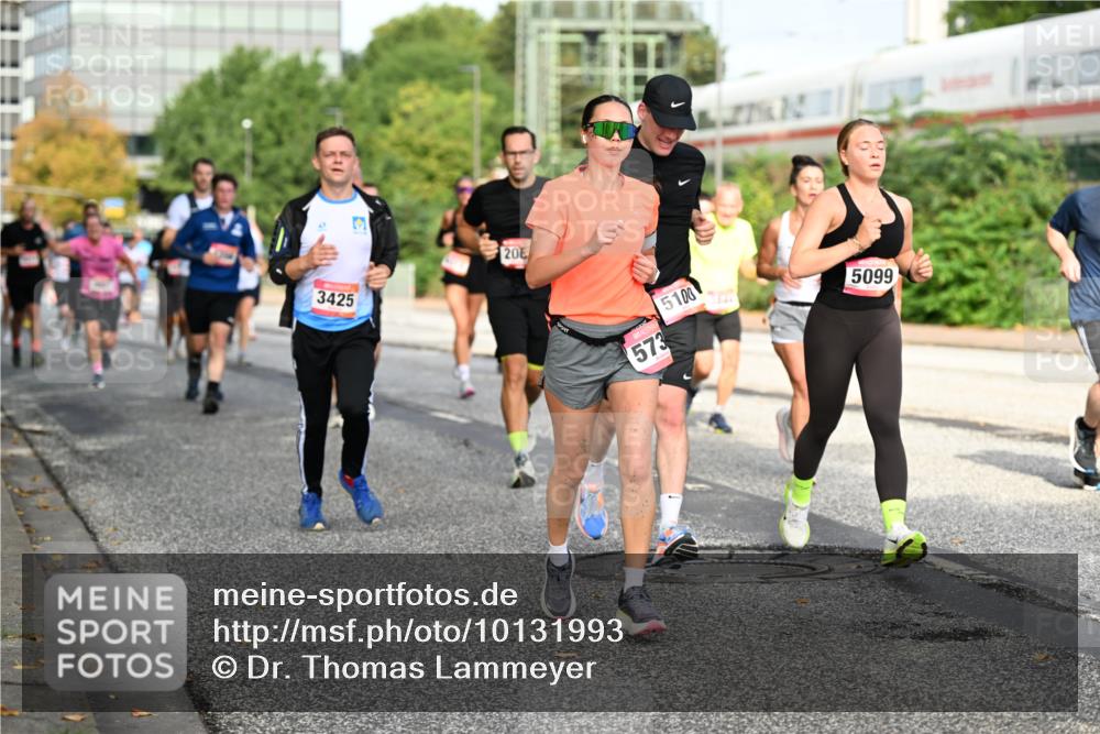 06.09.2026 - CURREX Alsterlauf Dr. Thomas Lammeyer http://msf.ph/oto/10131993 06.09.2026 09:55:48 Laufen 3425, 20, 573, 5100, 5099 meine-sportfotos.de