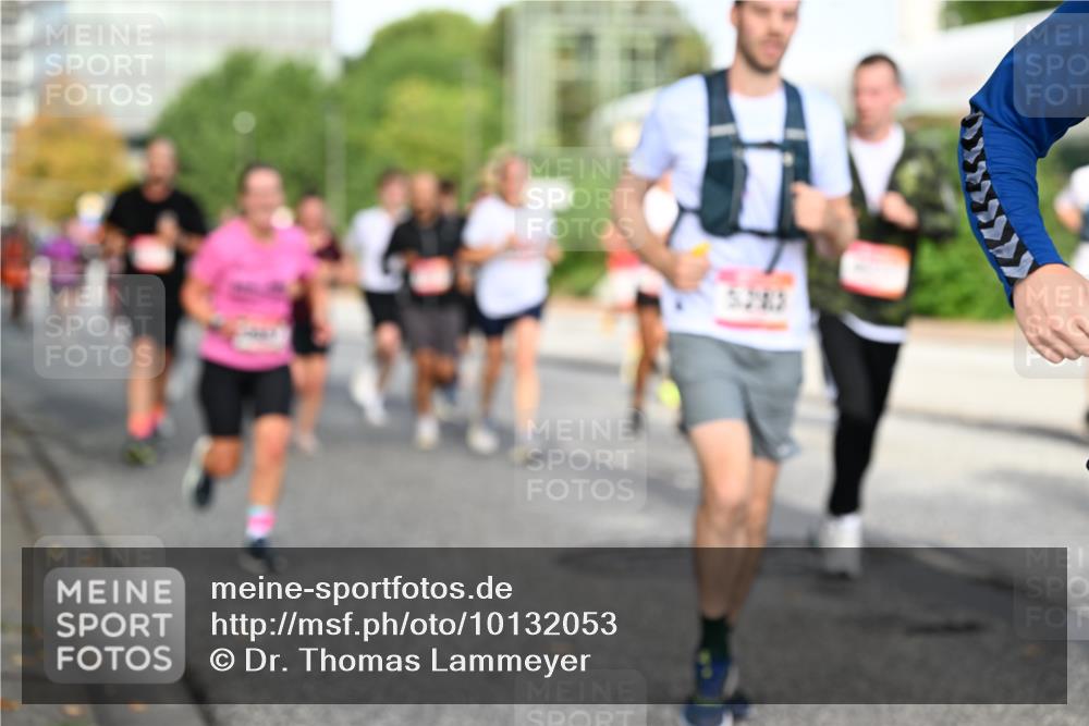 06.09.2026 - CURREX Alsterlauf Dr. Thomas Lammeyer http://msf.ph/oto/10132053 06.09.2026 09:55:54 Laufen 5283 meine-sportfotos.de