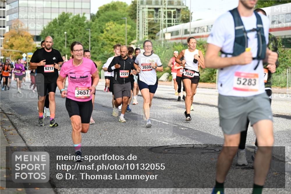 06.09.2026 - CURREX Alsterlauf Dr. Thomas Lammeyer http://msf.ph/oto/10132055 06.09.2026 09:55:54 Laufen 6213, 3657, 2227, 3535, 3542, 5283 meine-sportfotos.de