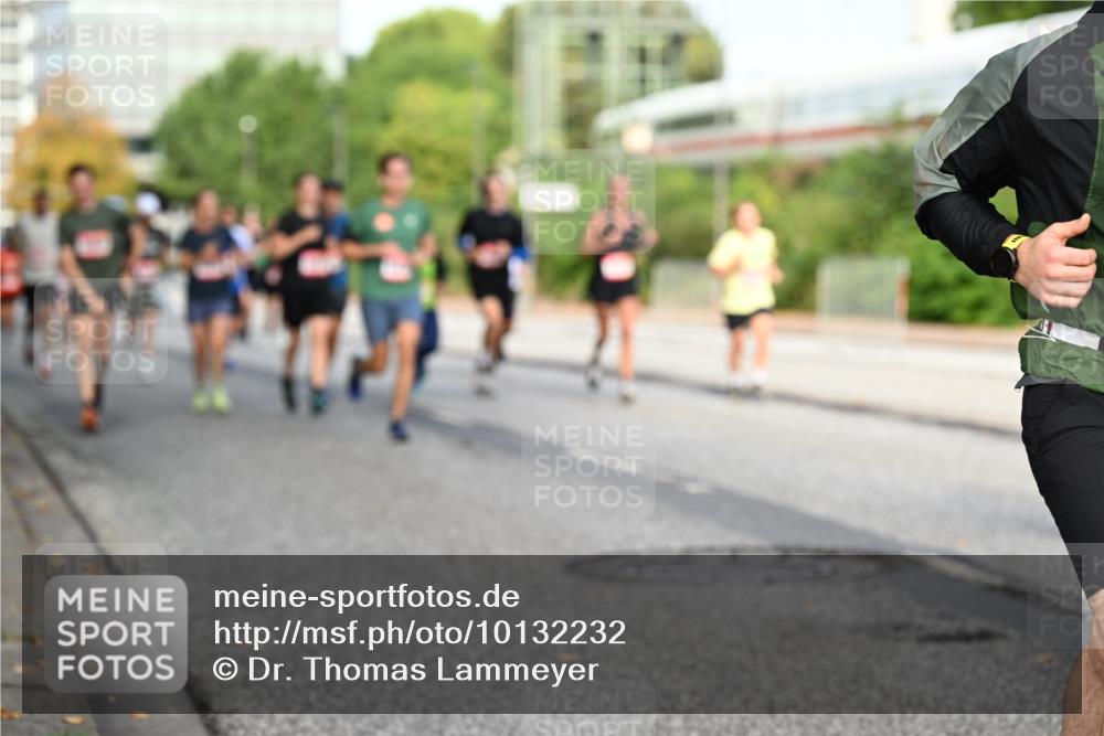 06.09.2026 - CURREX Alsterlauf Dr. Thomas Lammeyer http://msf.ph/oto/10132232 06.09.2026 09:56:12 Laufen  meine-sportfotos.de