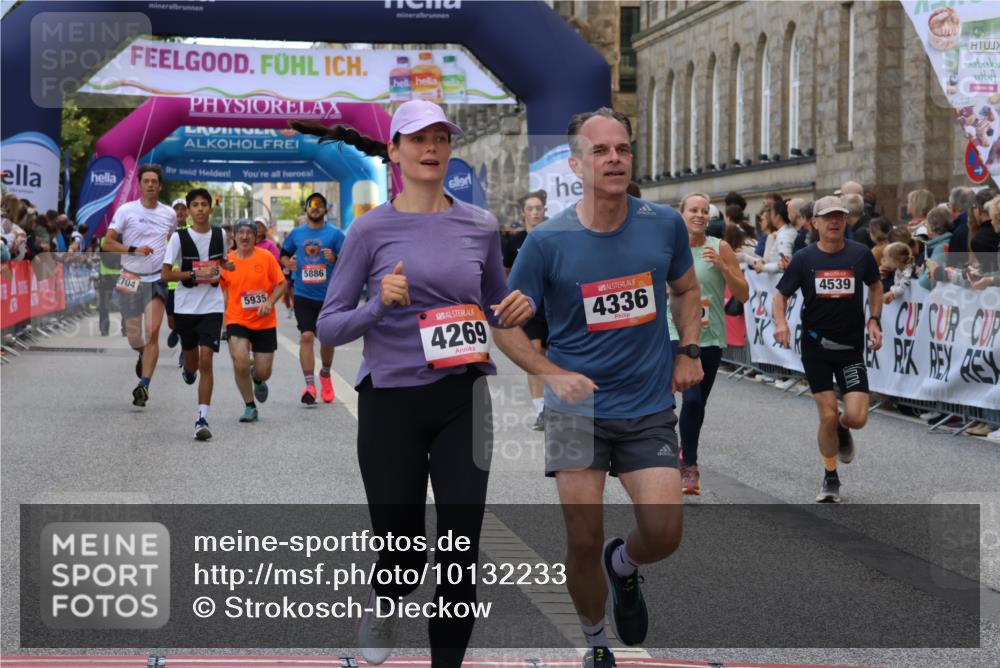 06.09.2026 - CURREX Alsterlauf Strokosch-Dieckow http://msf.ph/oto/10132233 06.09.2026 09:53:09 Ziel 2464, 2704, 2930, 3594, 3913, 4269, 4305, 4329, 4336, 4465, 4539, 4760, 5202, 5253, 5681, 5886, 5935, 6141, 6156, 8190, 8334 meine-sportfotos.de