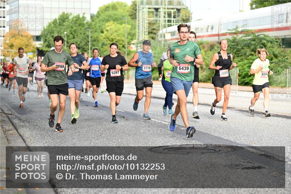 06.09.2026 - CURREX Alsterlauf Dr. Thomas Lammeyer http://msf.ph/oto/10132253 06.09.2026 09:56:14 Laufen 69, 5599, 3119, 3414, 5267, 31, 6439, 2077, 6244 meine-sportfotos.de