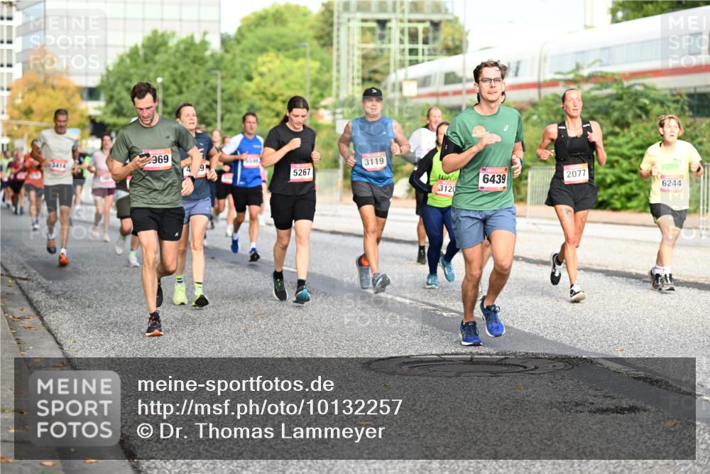 06.09.2026 - CURREX Alsterlauf Dr. Thomas Lammeyer http://msf.ph/oto/10132257 06.09.2026 09:56:14 Laufen 3414, 969, 5594, 3119, 5267, 3120, 6439, 2077, 6244 meine-sportfotos.de