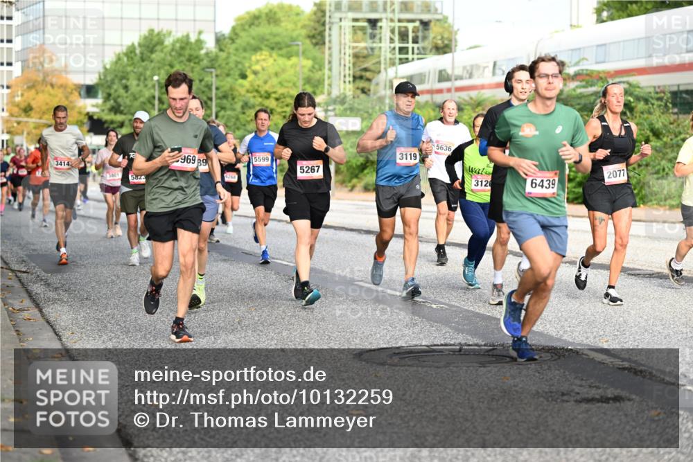06.09.2026 - CURREX Alsterlauf Dr. Thomas Lammeyer http://msf.ph/oto/10132259 06.09.2026 09:56:15 Laufen 5636, 3119, 969, 89, 5599, 2077, 3414, 5267, 3120, 6439, 5268, 3801, 5823 meine-sportfotos.de