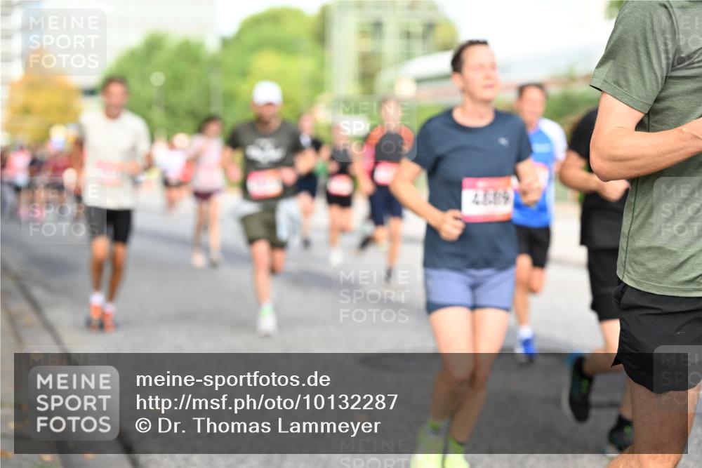 06.09.2026 - CURREX Alsterlauf Dr. Thomas Lammeyer http://msf.ph/oto/10132287 06.09.2026 09:56:17 Laufen 6837 meine-sportfotos.de