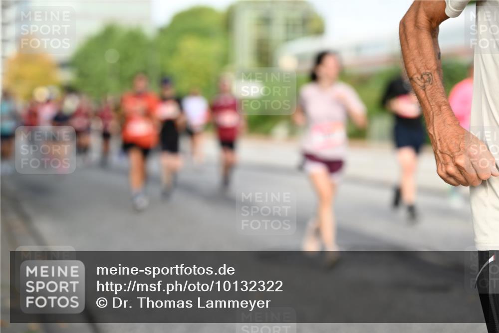 06.09.2026 - CURREX Alsterlauf Dr. Thomas Lammeyer http://msf.ph/oto/10132322 06.09.2026 09:56:21 Laufen  meine-sportfotos.de