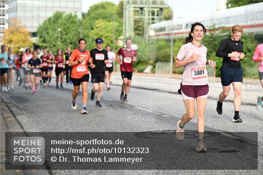 06.09.2026 - CURREX Alsterlauf Dr. Thomas Lammeyer http://msf.ph/oto/10132323 06.09.2026 09:56:21 Laufen 2743, 3801 meine-sportfotos.de