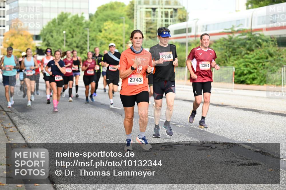 06.09.2026 - CURREX Alsterlauf Dr. Thomas Lammeyer http://msf.ph/oto/10132344 06.09.2026 09:56:23 Laufen 2947, 2743, 2136, 3364 meine-sportfotos.de