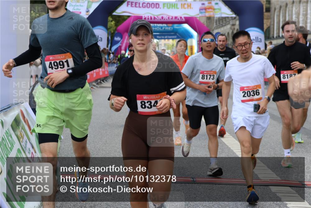 06.09.2026 - CURREX Alsterlauf Strokosch-Dieckow http://msf.ph/oto/10132378 06.09.2026 09:53:20 Ziel 2036, 2460, 2554, 2561, 3065, 3087, 3395, 3396, 4584, 4623, 4707, 4708, 4833, 4991, 5133, 5886, 5983, 8173, 8187, 8230, 8340 meine-sportfotos.de