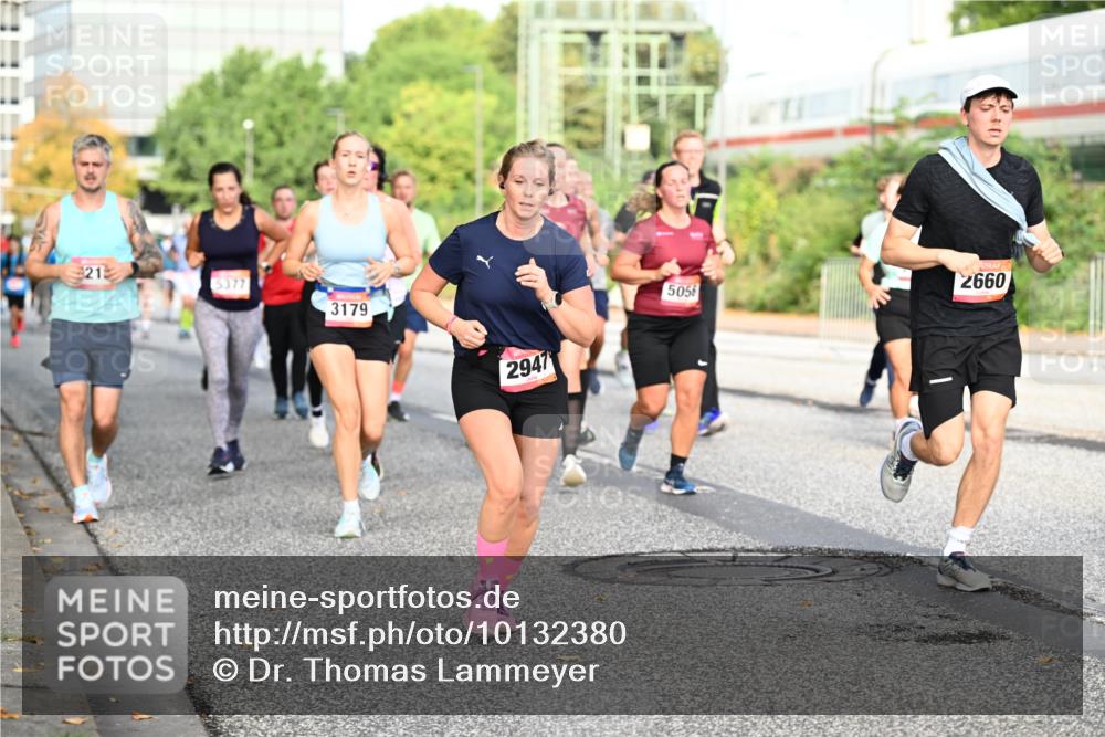 06.09.2026 - CURREX Alsterlauf Dr. Thomas Lammeyer http://msf.ph/oto/10132380 06.09.2026 09:56:27 Laufen 21, 5377, 3179, 2947, 5056, 2660 meine-sportfotos.de