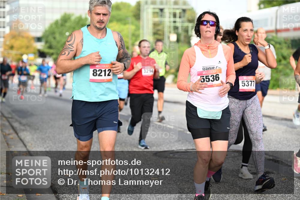 06.09.2026 - CURREX Alsterlauf Dr. Thomas Lammeyer http://msf.ph/oto/10132412 06.09.2026 09:56:30 Laufen 8212, 3294, 5536, 5377 meine-sportfotos.de