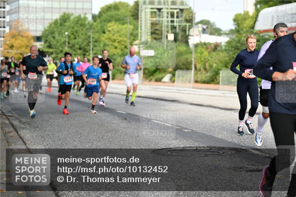 06.09.2026 - CURREX Alsterlauf Dr. Thomas Lammeyer http://msf.ph/oto/10132452 06.09.2026 09:56:34 Laufen 5222 meine-sportfotos.de