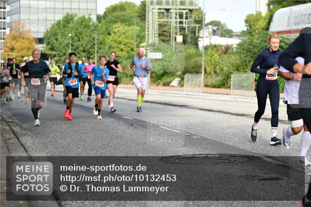 06.09.2026 - CURREX Alsterlauf Dr. Thomas Lammeyer http://msf.ph/oto/10132453 06.09.2026 09:56:34 Laufen 5222, 4916, 5497, 1578, 5301 meine-sportfotos.de