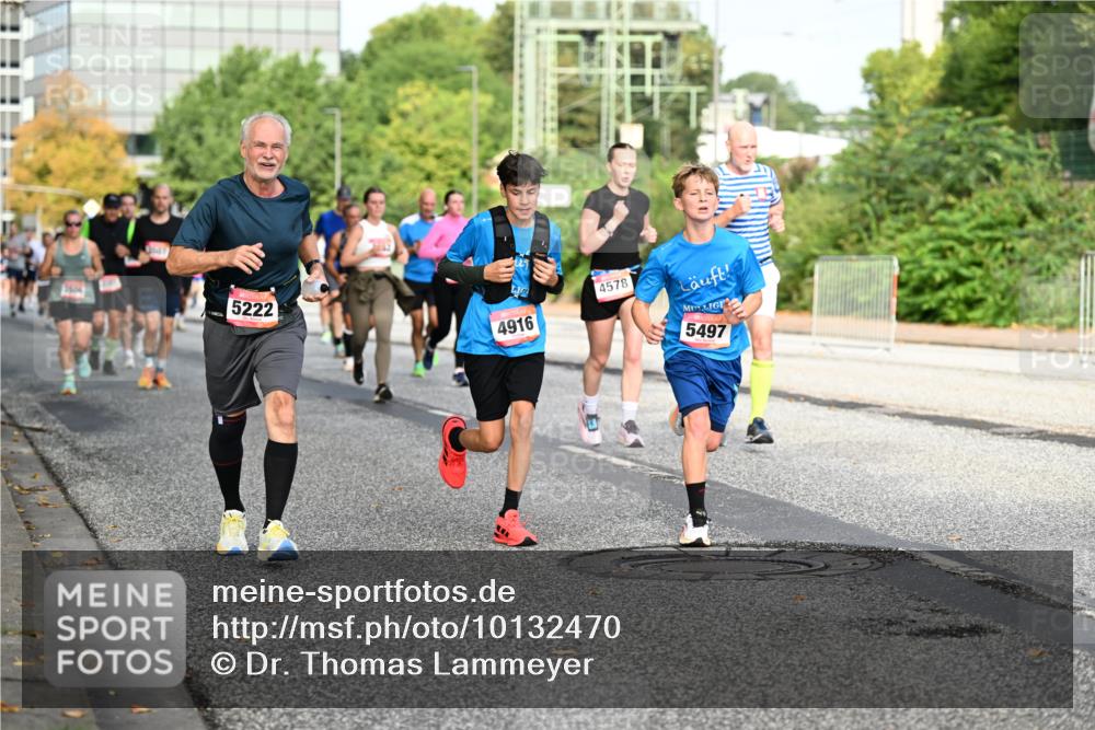 06.09.2026 - CURREX Alsterlauf Dr. Thomas Lammeyer http://msf.ph/oto/10132470 06.09.2026 09:56:36 Laufen 5222, 4916, 4578, 5497 meine-sportfotos.de