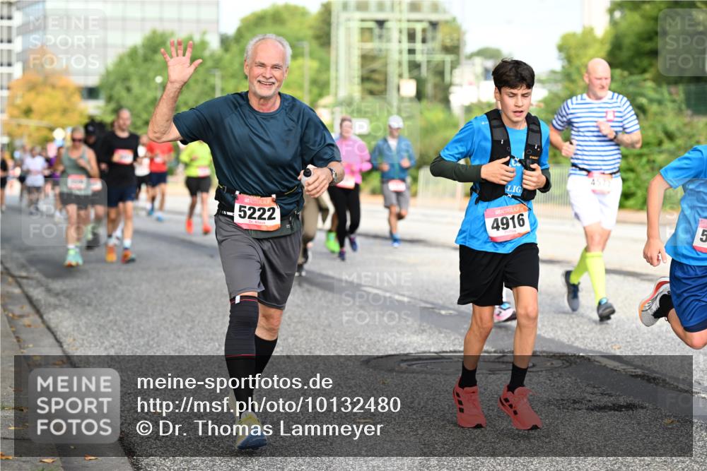 06.09.2026 - CURREX Alsterlauf Dr. Thomas Lammeyer http://msf.ph/oto/10132480 06.09.2026 09:56:38 Laufen 1577, 5222, 4916, 5 meine-sportfotos.de