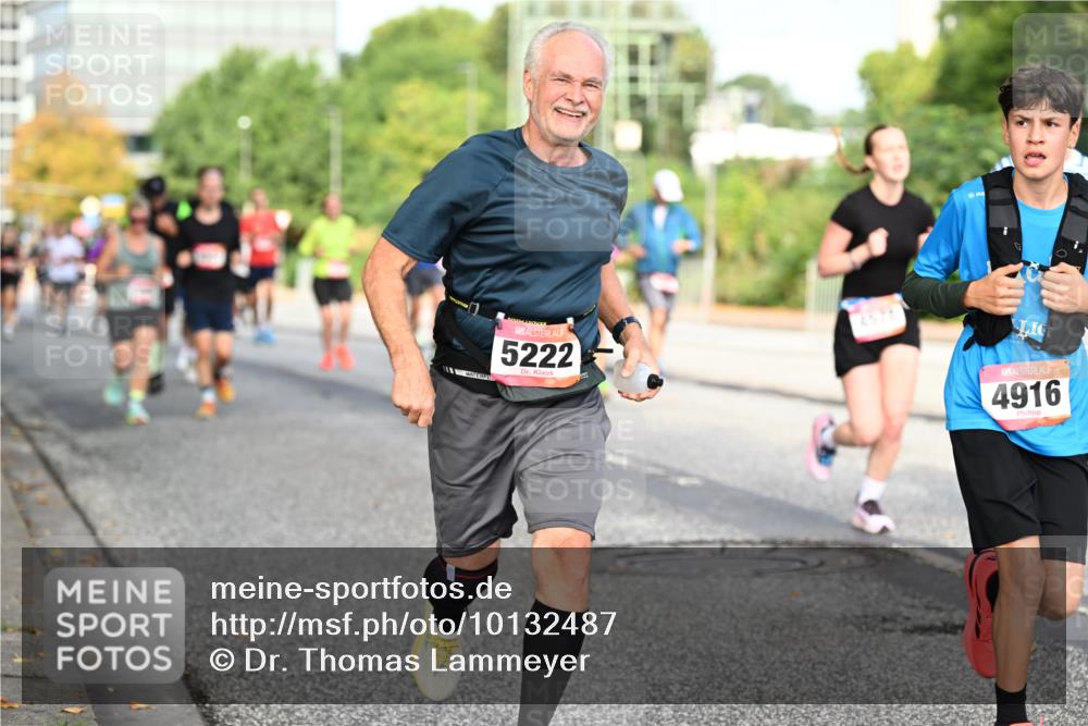 06.09.2026 - CURREX Alsterlauf Dr. Thomas Lammeyer http://msf.ph/oto/10132487 06.09.2026 09:56:38 Laufen 5222, 4916 meine-sportfotos.de