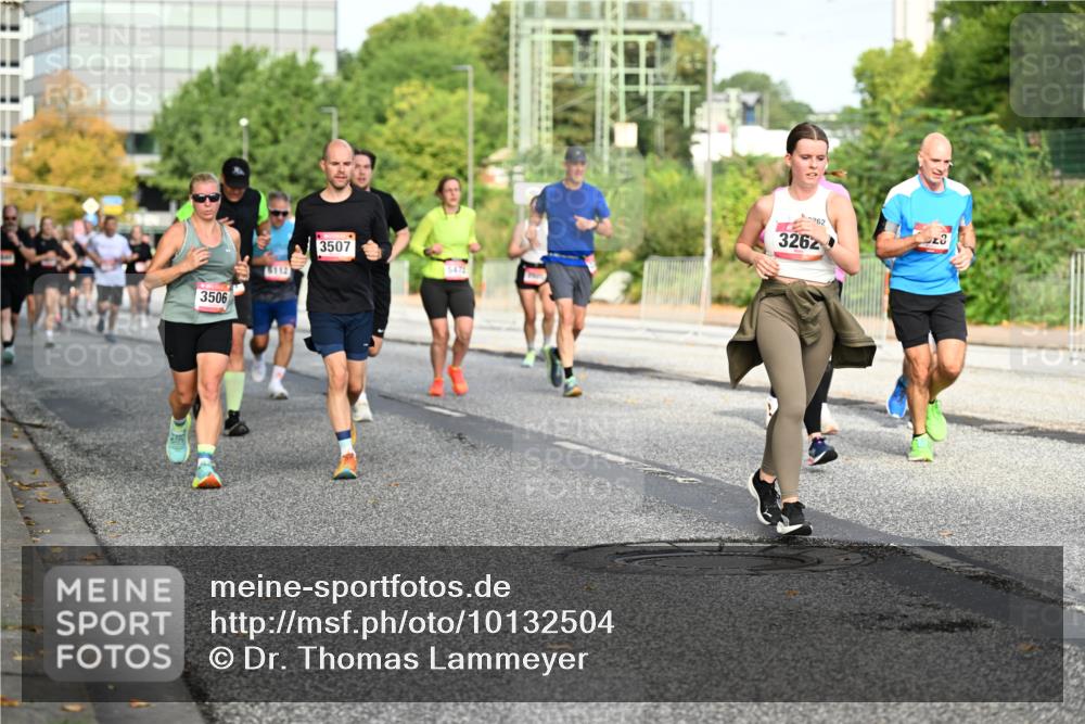06.09.2026 - CURREX Alsterlauf Dr. Thomas Lammeyer http://msf.ph/oto/10132504 06.09.2026 09:56:40 Laufen 3506, 5112, 3507, 262, 3262 meine-sportfotos.de