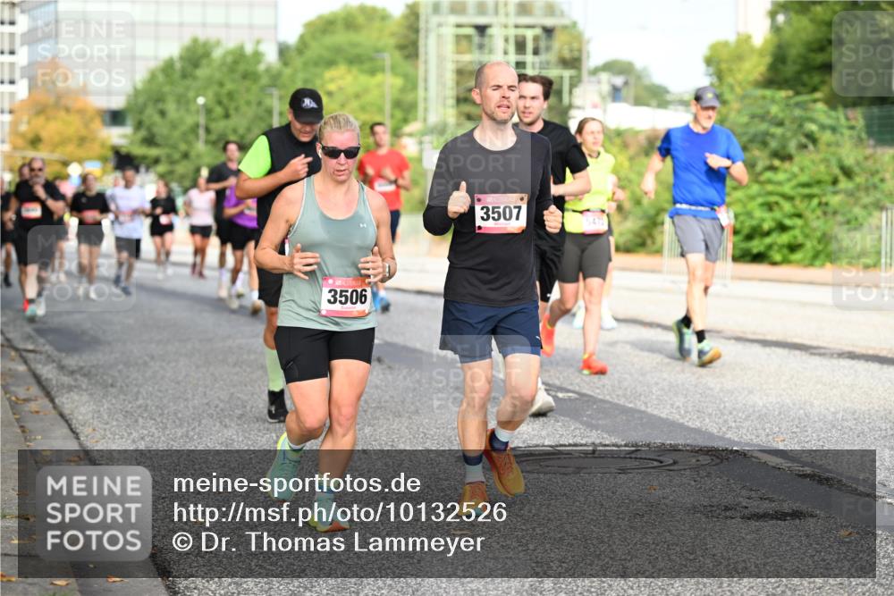 06.09.2026 - CURREX Alsterlauf Dr. Thomas Lammeyer http://msf.ph/oto/10132526 06.09.2026 09:56:42 Laufen 3506, 3507 meine-sportfotos.de