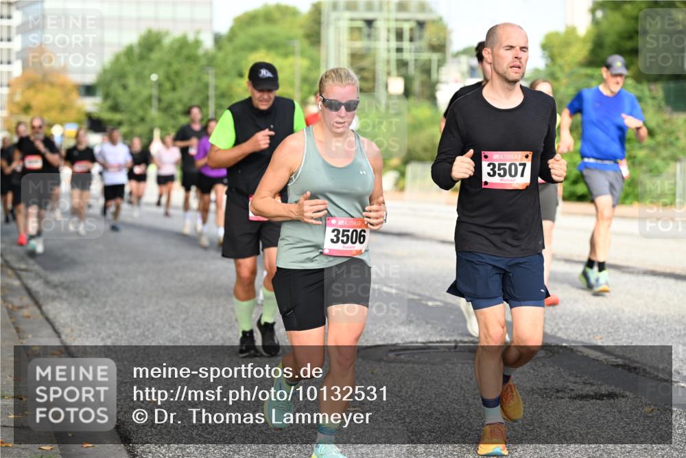 06.09.2026 - CURREX Alsterlauf Dr. Thomas Lammeyer http://msf.ph/oto/10132531 06.09.2026 09:56:43 Laufen 3506, 3507 meine-sportfotos.de